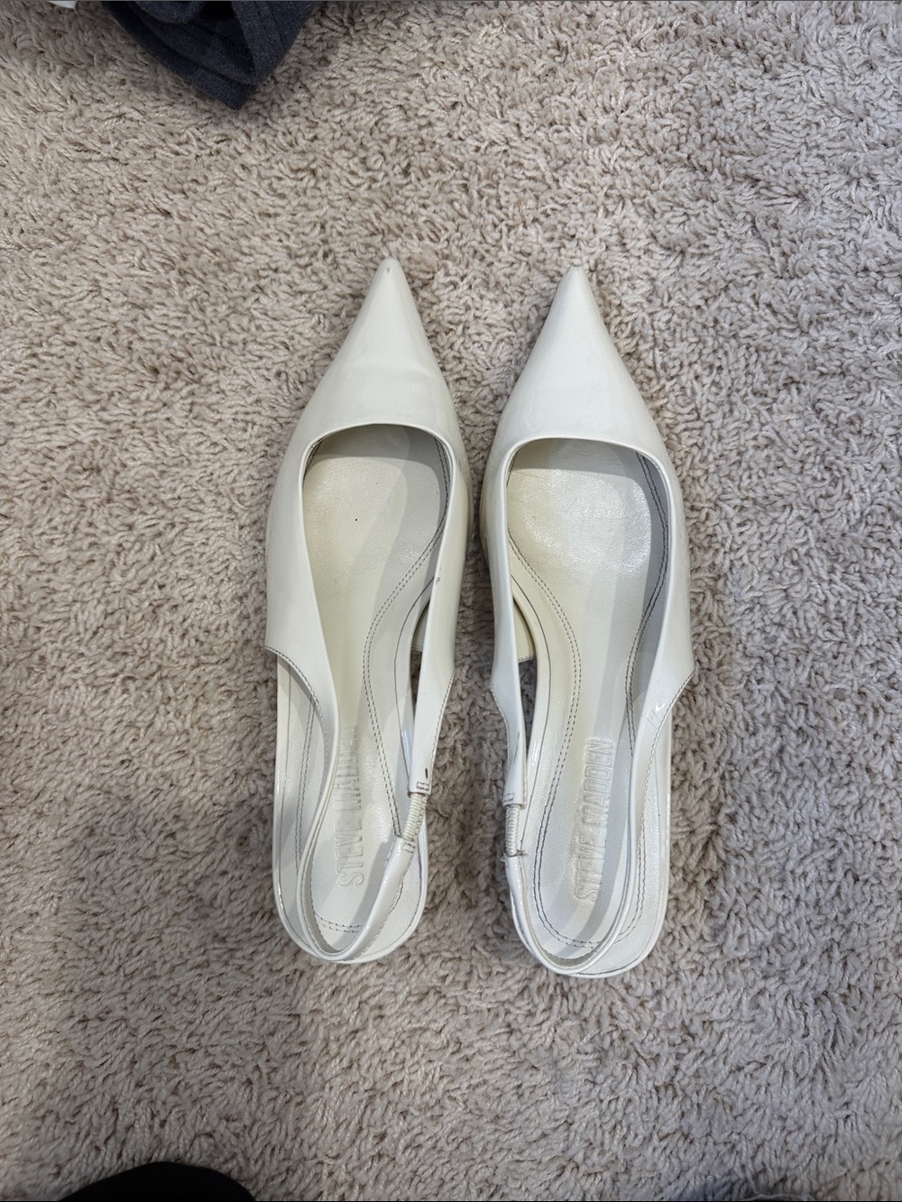 Steve Madden White Pointed Slingback Flats